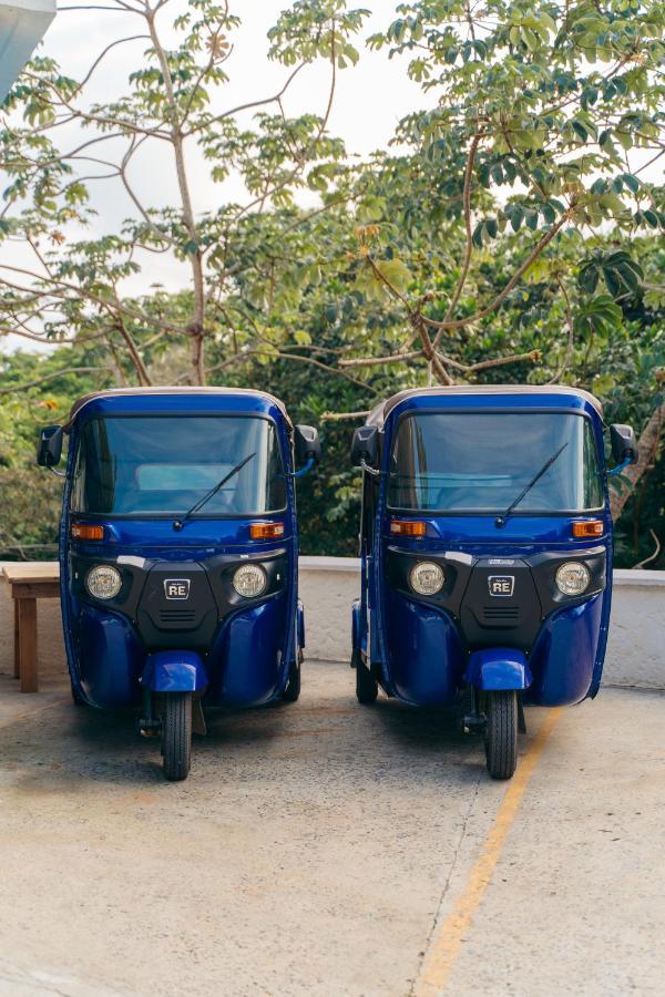Blue Roatan Resort ويست باي المظهر الخارجي الصورة