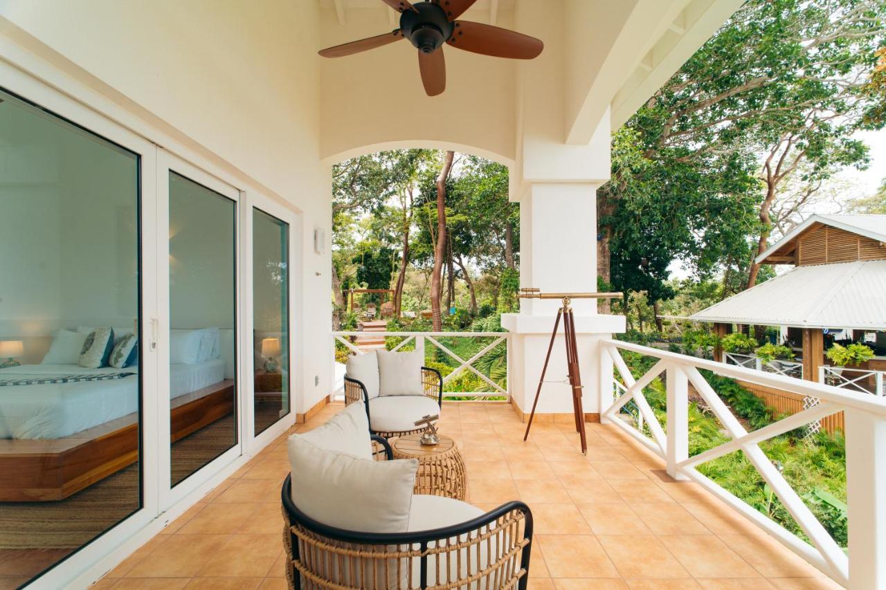 Blue Roatan Resort ويست باي المظهر الخارجي الصورة
