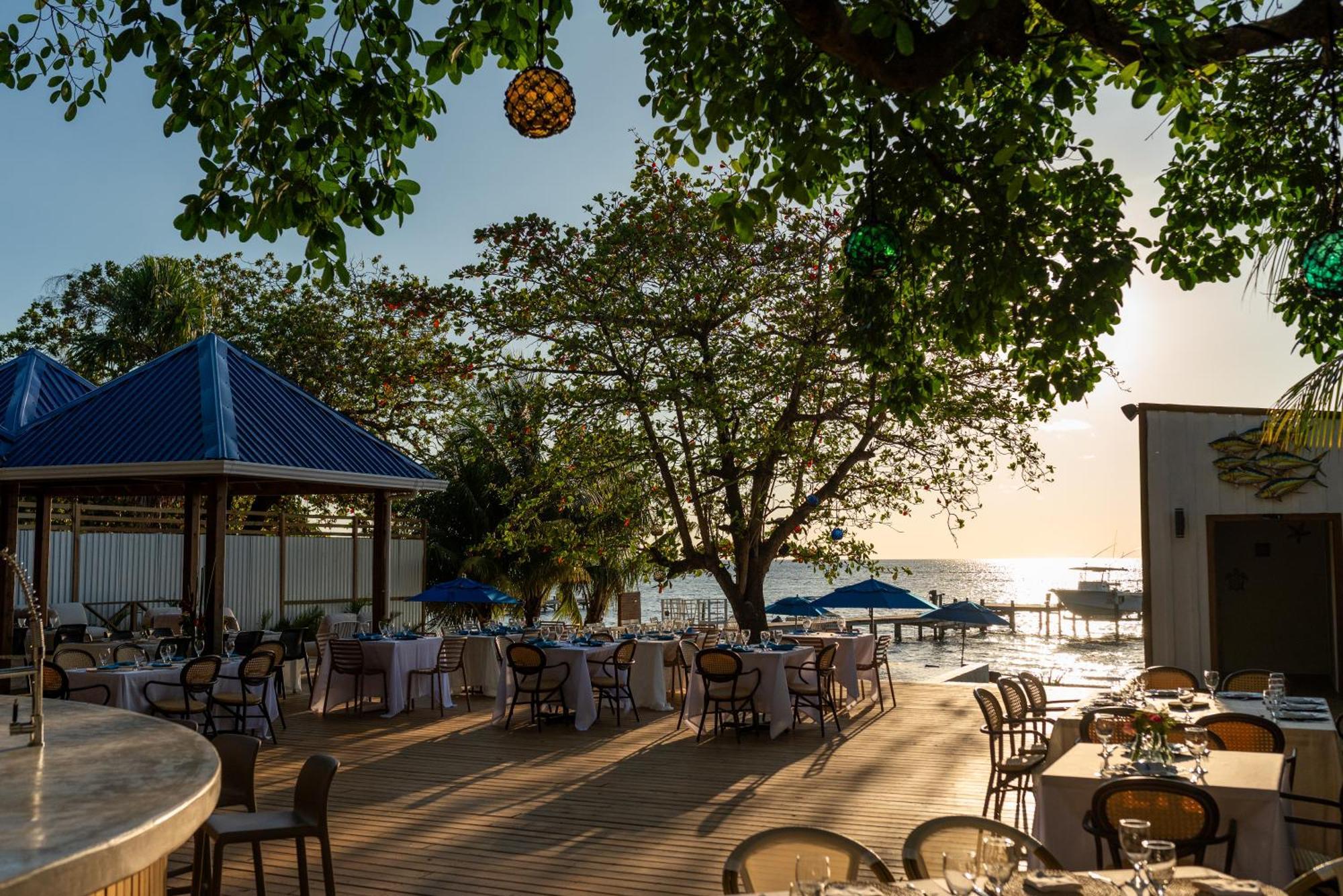 Blue Roatan Resort ويست باي المظهر الخارجي الصورة