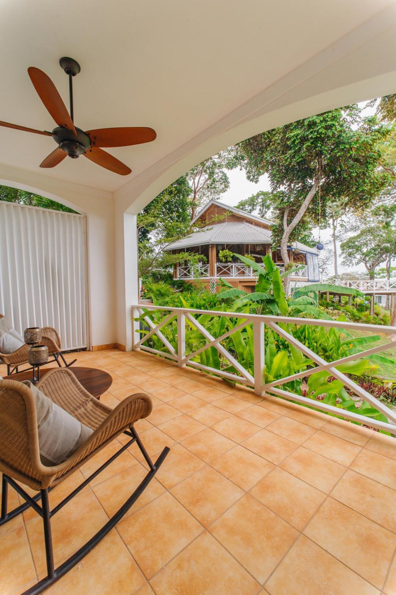 Blue Roatan Resort ويست باي المظهر الخارجي الصورة